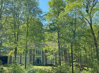 3310 Woodside Rd, Louisville, KY 40222