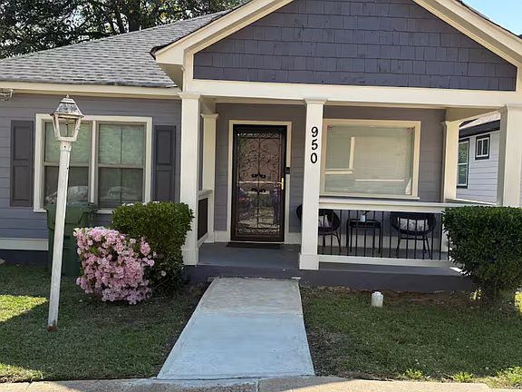 5th image of 950 Dewey St SW #950