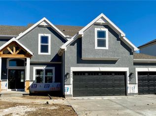 10035 N Palmer Ave, Kansas City, MO 64157