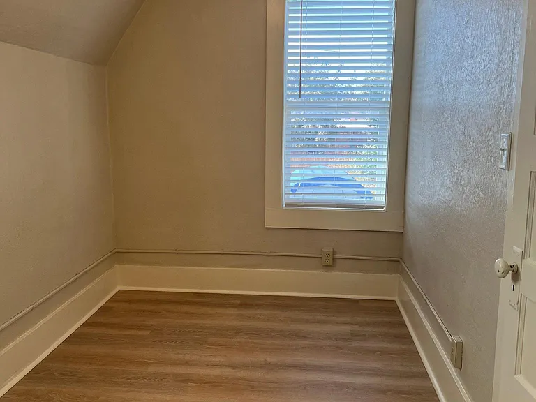 214.5 Fairfield Ave #2145 — Photo 10