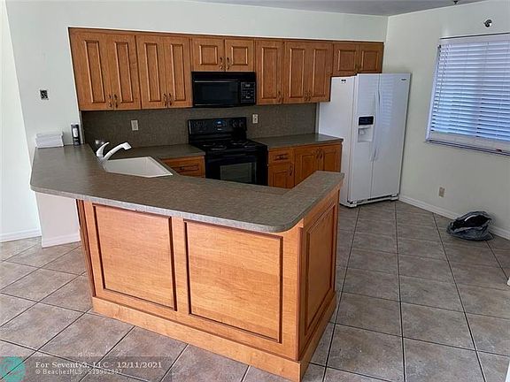4th image of 2232 N Cypress Bend Dr APT 103