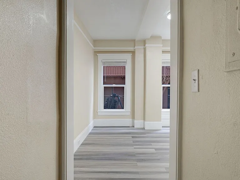 621 Taylor St — Photo 12
