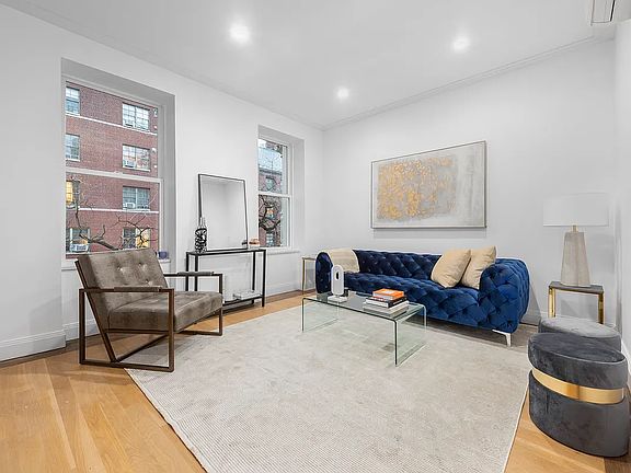 3rd image of 445 W 21st St APT 5R