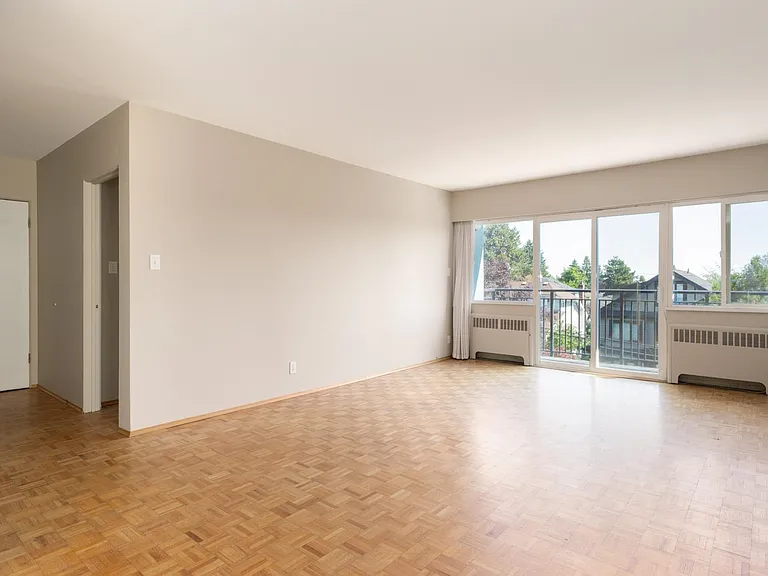 1970 W 41st Ave #303 — Photo 8