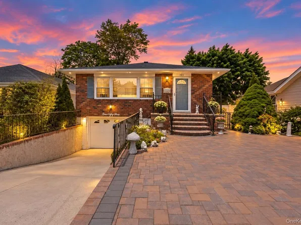 153 Davison, Lynbrook, NY 11563