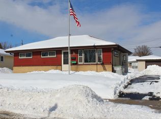 7900 W Winfield Ave, Milwaukee, WI 53218