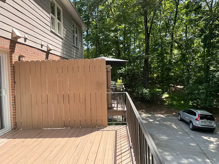 Large deck on 2nd level.