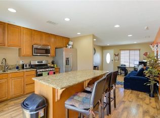 1103 Taylor Ct, Lake Elsinore, CA 92530