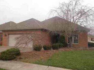 1886 Woodside Dr, Clarksville, IN 47129