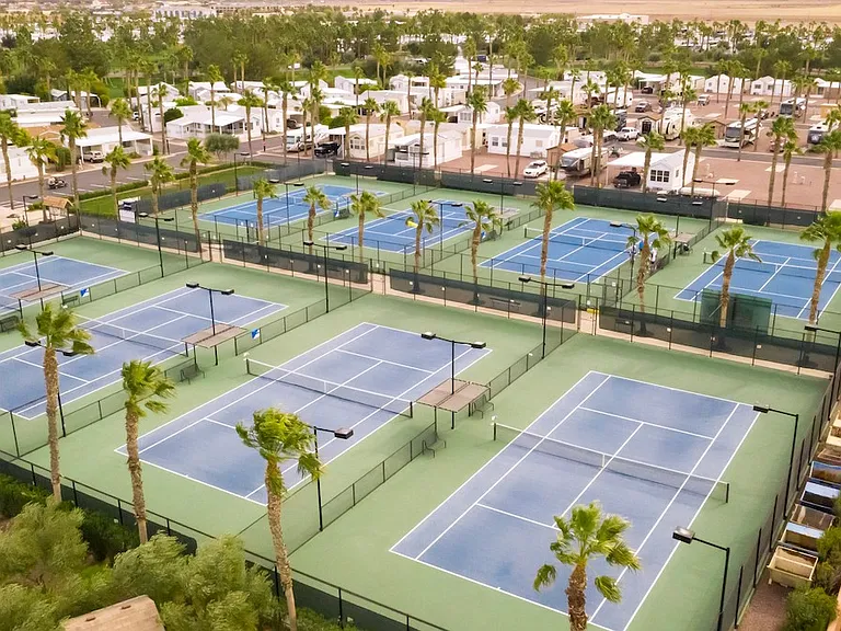 Palm Creek Resort & Residences — Photo 37