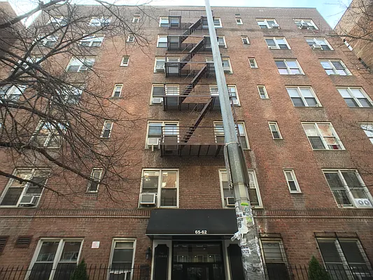 Rented by Sterea Agency | media 37