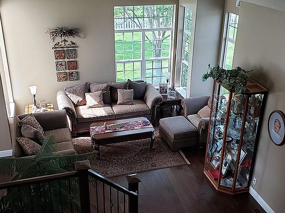 5th image of 10093 S Memorial Dr