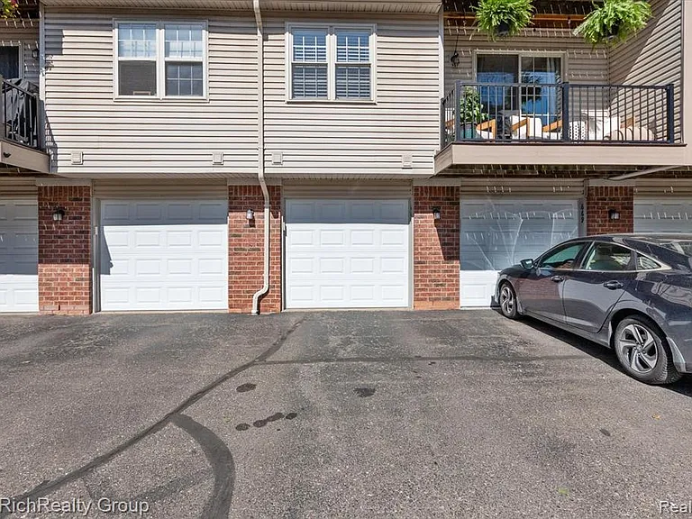 667 River Park Village Blvd #667 — Photo 23