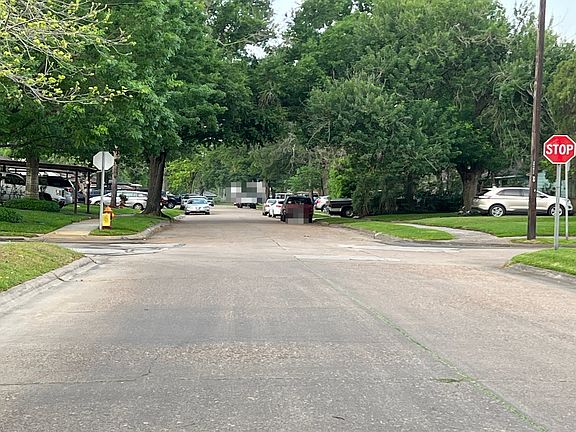 4th image of 334 Robin St