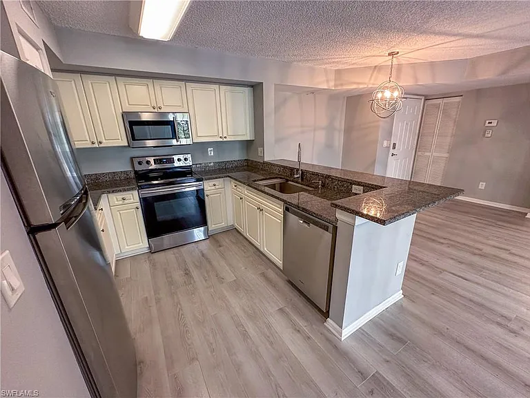 1250 Wildwood Lakes Blvd #206 — Photo 10