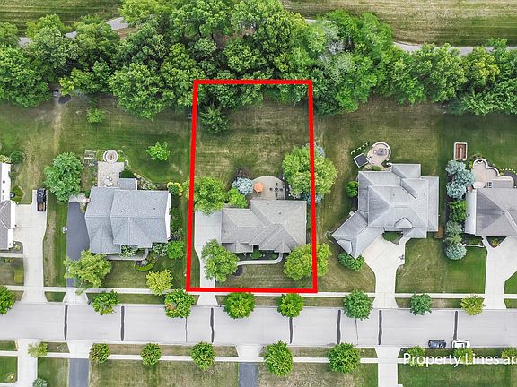 3rd image of 9411 Creighton Dr