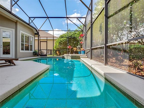 3rd image of 1624 Kersley Cir