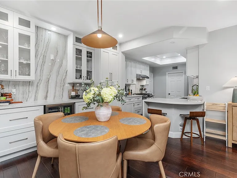 66 Baycrest Ct — Photo 12