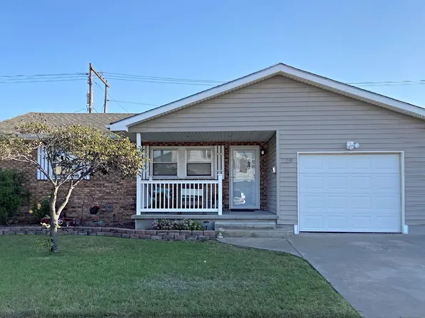 229 E 11th St, Hays, KS 67601