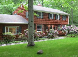 1395 Lyman Ln, Fairfield, CT 06824