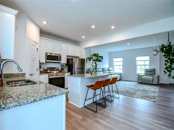 3009 Doe Dr, Franklin, OH 45005