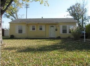 1942 Center Blvd, Springfield, OH 45506