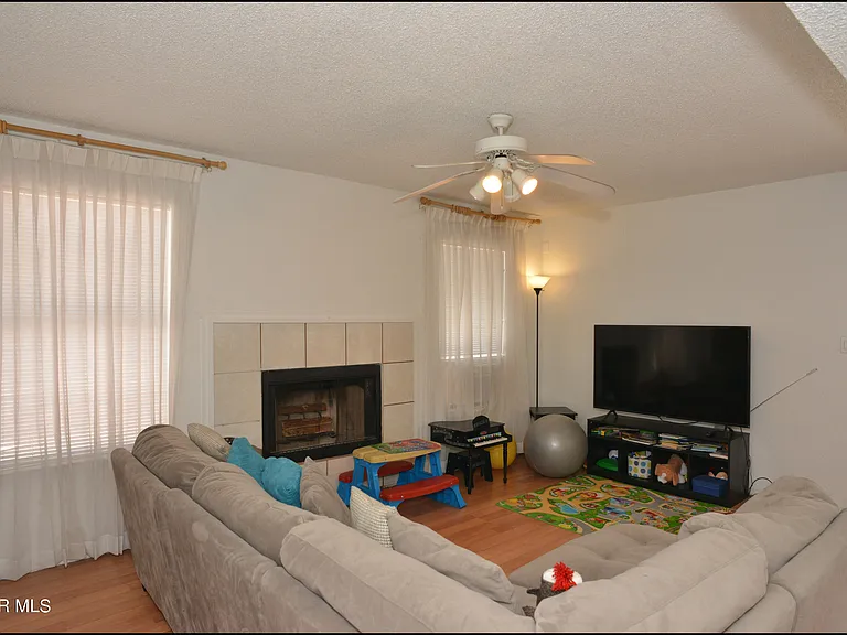 7528 Luz De Lumbre Ave — Photo 7