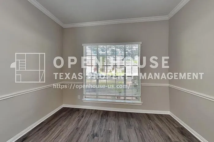 823 Portsmouth Dr — Photo 10