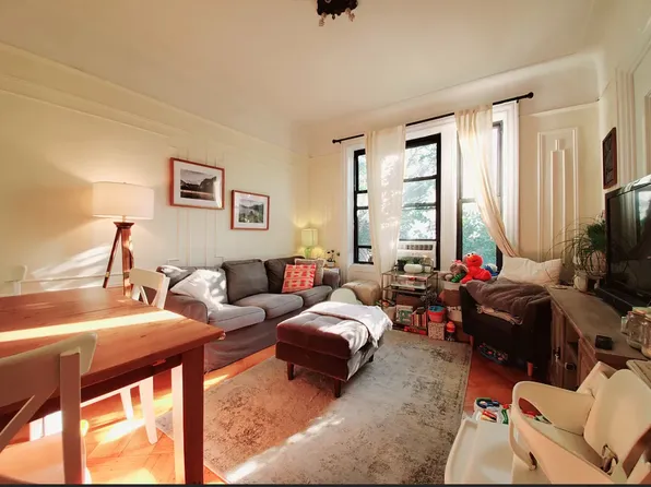 624 11th Street image 1 of 4