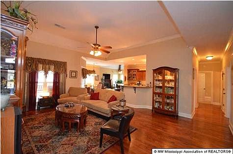 3rd image of 2851 Poplar Woods Dr