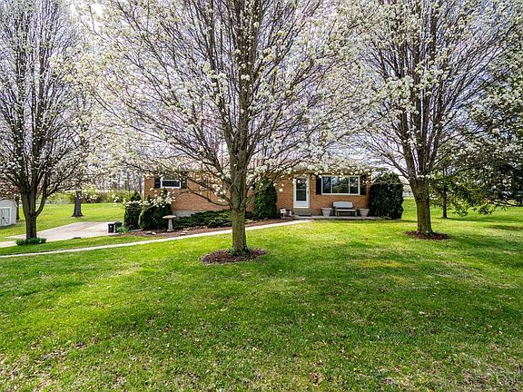 2nd image of 8443 Southland Dr