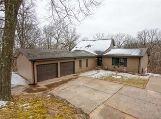 4 Oak Forest Ct, Saint Charles, MO 63303