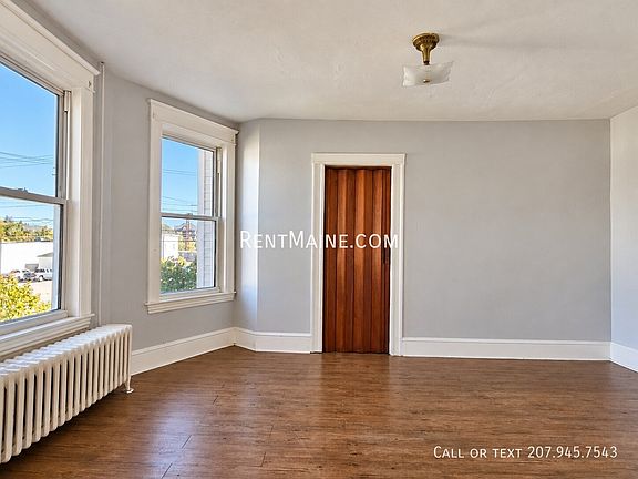 5th image of 74 Spring St APT 2R