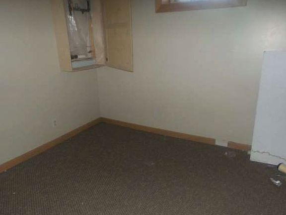 3rd image of 1871 Nebraska Ave E