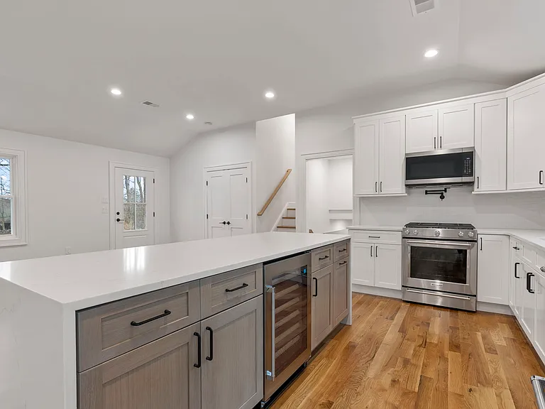 52 Curtis Rd — Photo 7