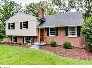 2318 Penrose Dr, North Chesterfield, VA 23235