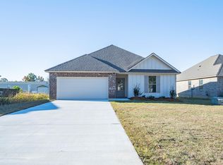 2469 Woodland Ct, Port Allen, LA 70767