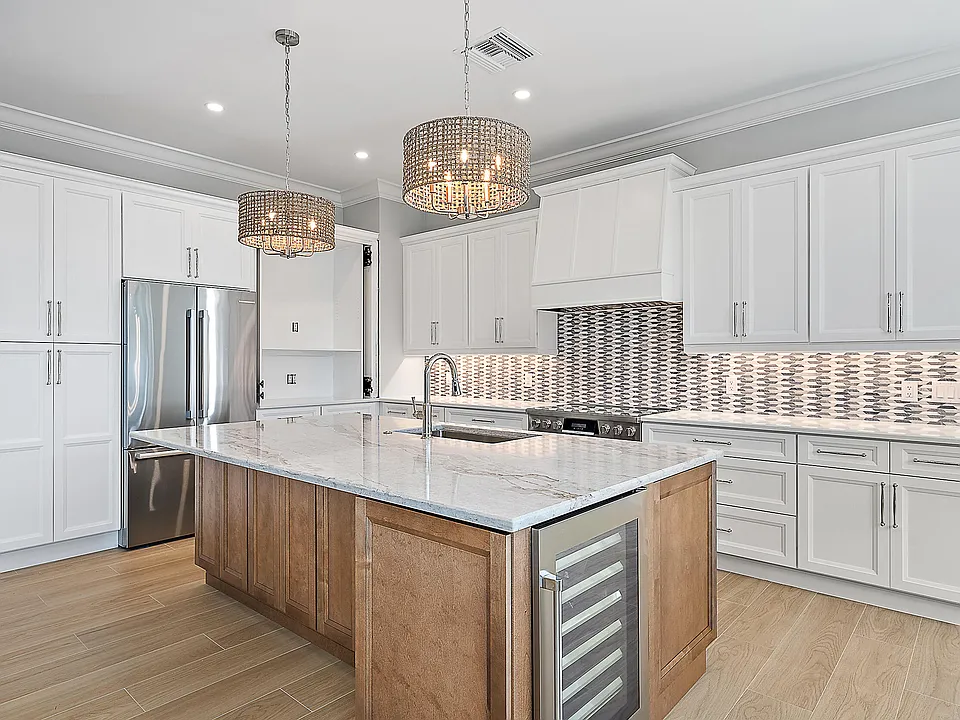 248 Honeysuckle Dr