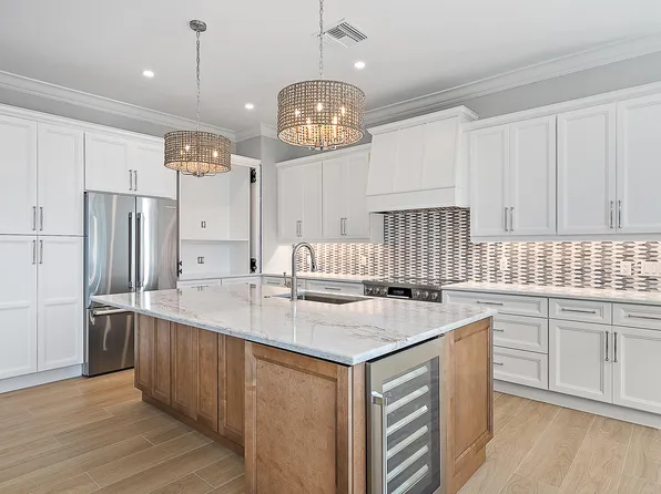 248 Honeysuckle Dr, Jupiter, FL 33458