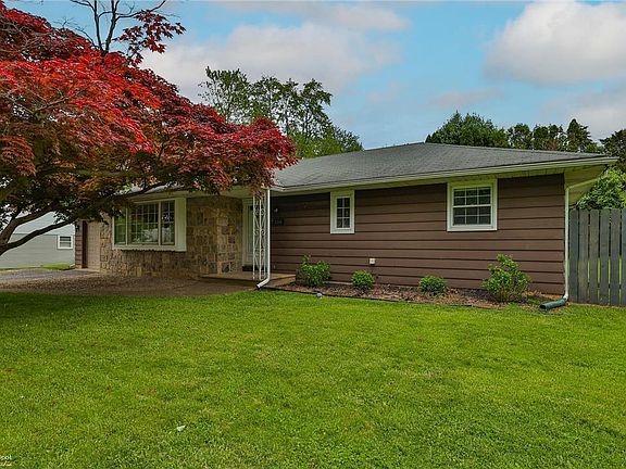 2nd image of 116 Old Orchard Dr
