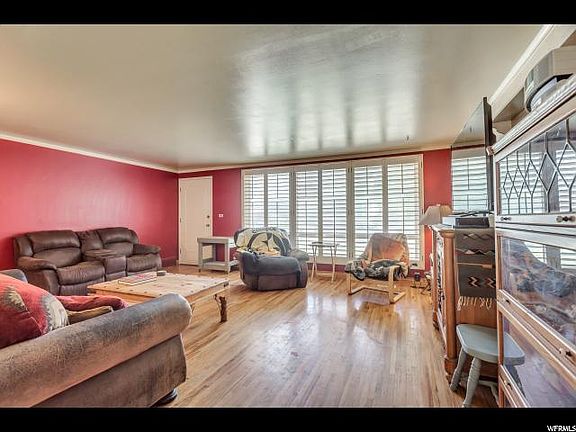 4th image of 1494 W Olive St