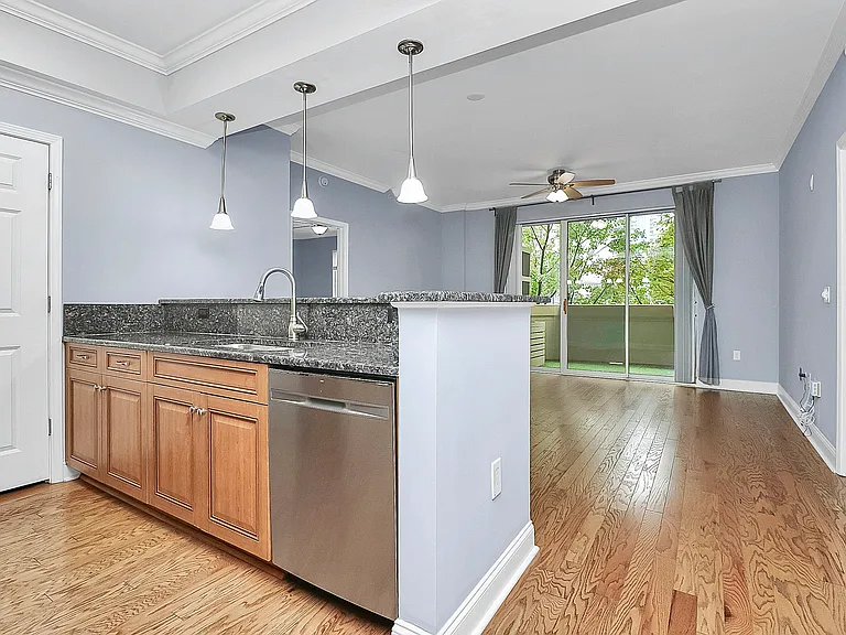 300 W 5th St #315 — Photo 2
