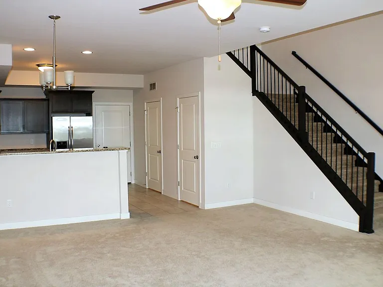 459 Taft Ave SE — Photo 4