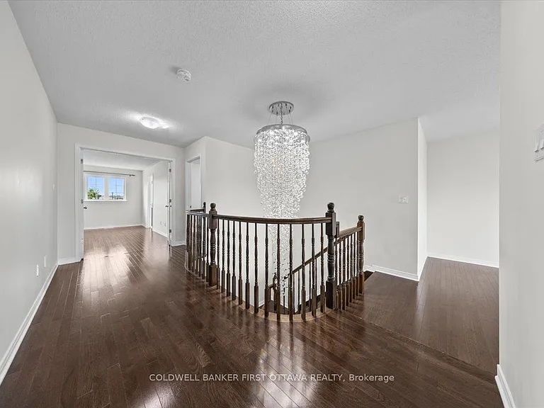 118 Culloden Cres — Photo 19