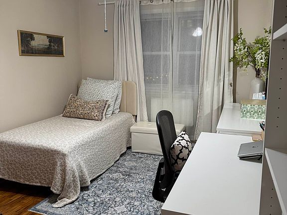2nd image of 2519 14th St #1