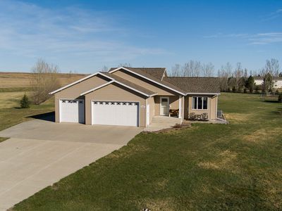 6735 Sarah Point, Bismarck, ND, 58504