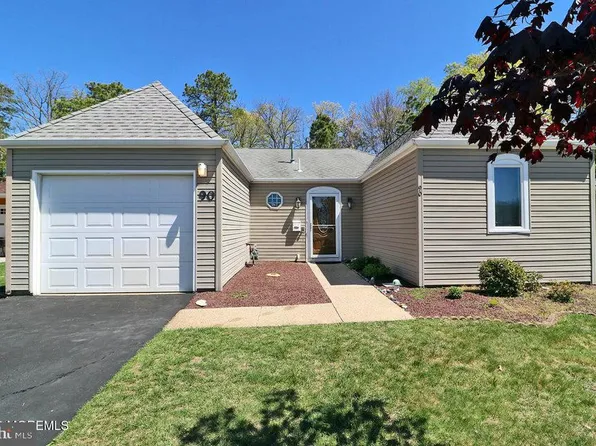 90 Baser Ln, Brick, NJ 08724