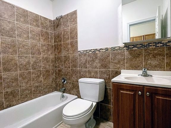 5th image of 1495 De Kalb Ave APT 3