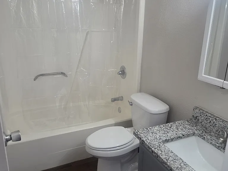 612 Christine St — Photo 2