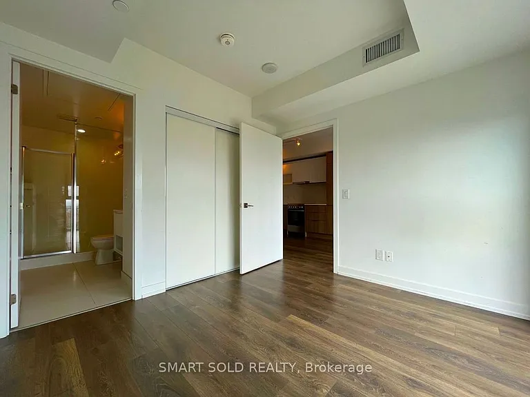 159 Wellesley St E #1706 — Photo 5